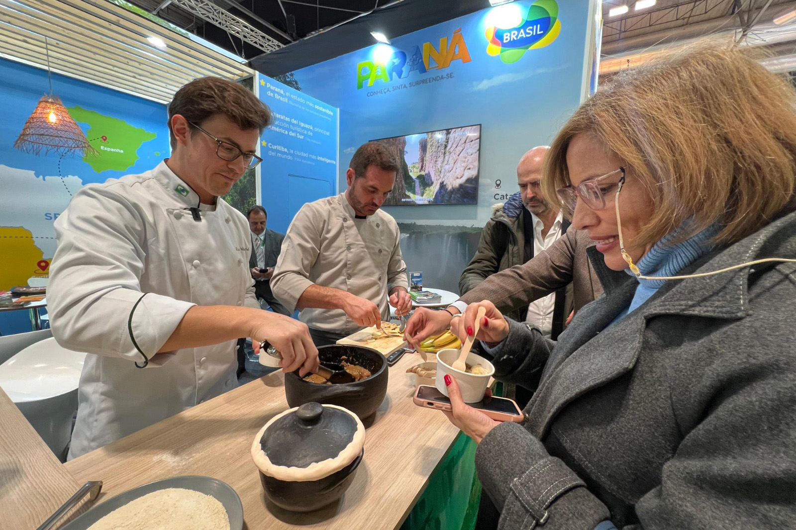 Na Espanha, Estado 008