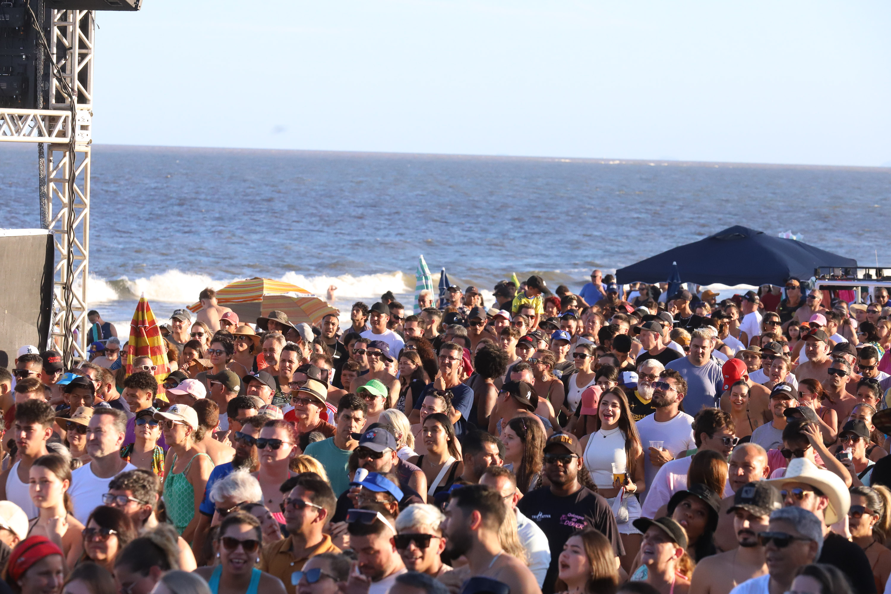 público superior a 200 mil 007