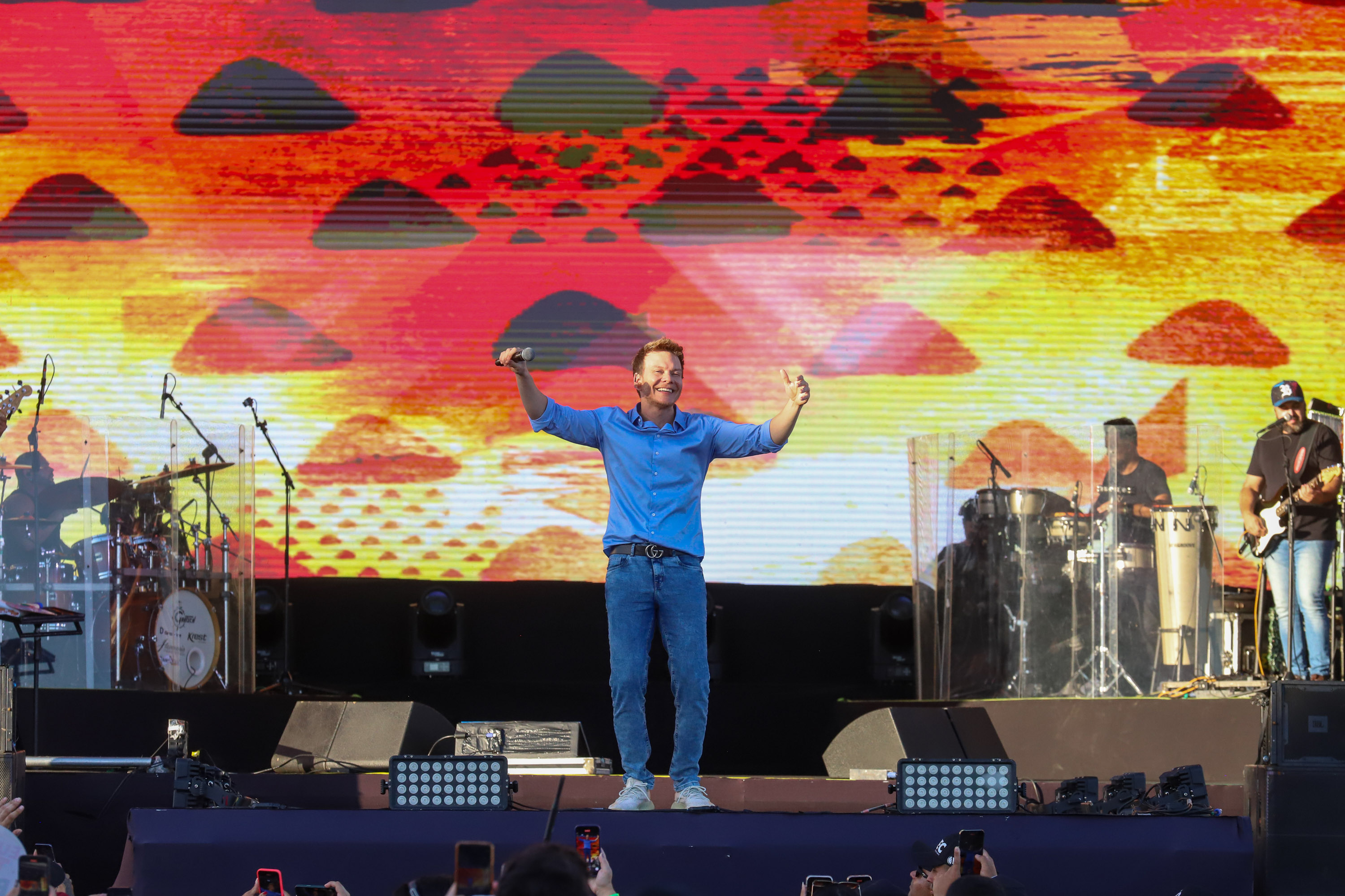 público superior a 200 mil 008