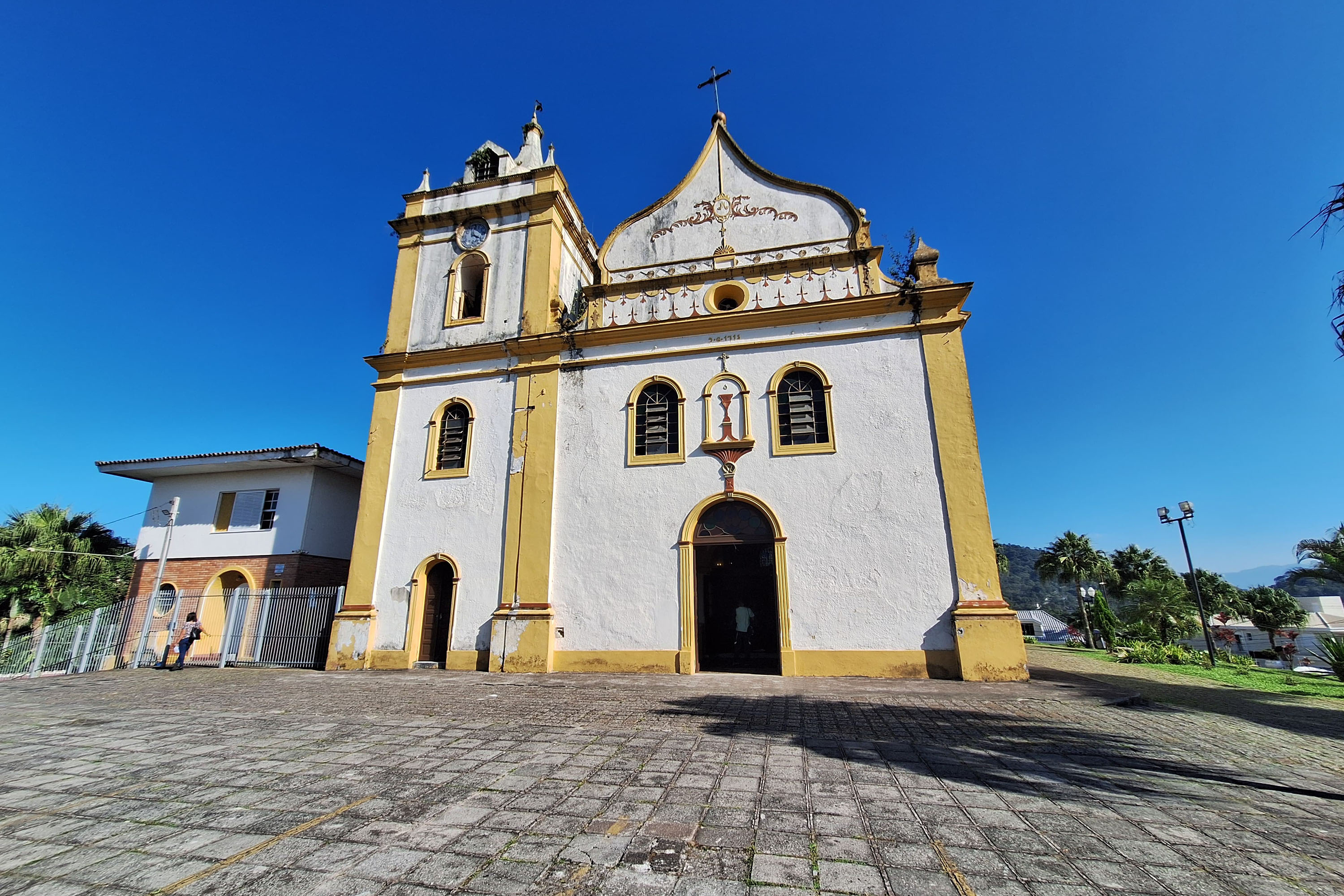 Festas, celebrações religiosas, cultura e esportes movimentam o turismo do Paraná em abril
