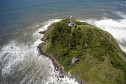 Booking elenca os cinco destinos 007