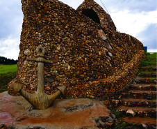 gruta paranaguá