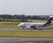 Aeroporto Afonso Pena 002
