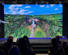 Em Foz do Iguaçu, 150 agentes de viagens 005