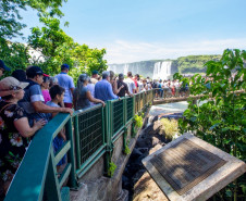 Paraná recebeu 104 mil turistas estrangeiros em abril 006