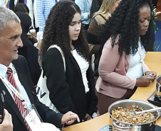Estande do Paraná na ABAV Expo atrai visitantes e mostra riqueza cultural do Estado