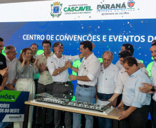 Estado vai investir R$ 200 milhões para construção do Centro de Convenções e Eventos do Oeste