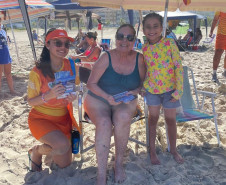 30 acadêmicos de Turismo reforçam atendimento e pesquisa no Verão Maior Paraná