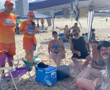 30 acadêmicos de Turismo reforçam atendimento e pesquisa no Verão Maior Paraná