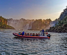 Turismo gera 7,8 mil empregos formais no Paraná de janeiro a novembro de 2025