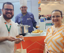 Paraná mostra diversidade e gastronomia típica no Salão Nacional do Turismo, no Ceará