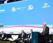Na 30ª Expo Turismo Paraná, Darci Piana destaca importância do setor para o Estado