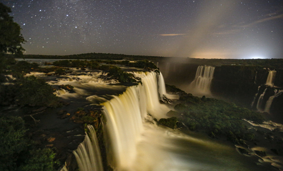 cataratas_noite