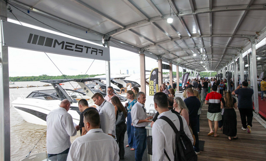 Boat Show 001