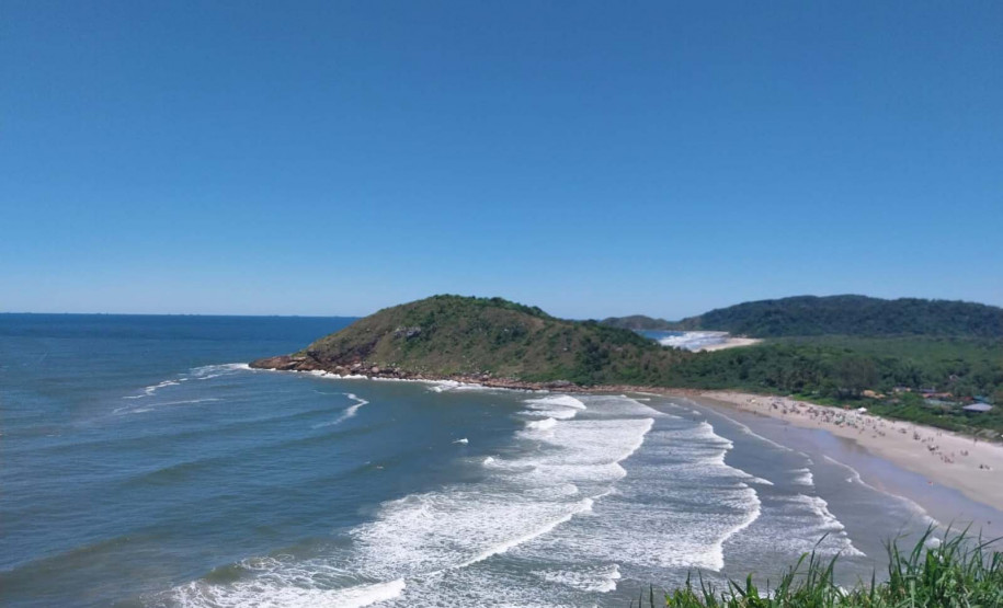 turista na ilha do mel 002