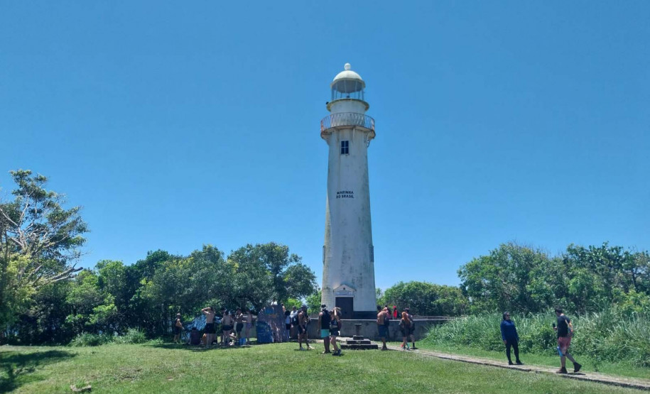 turista na ilha do mel 004