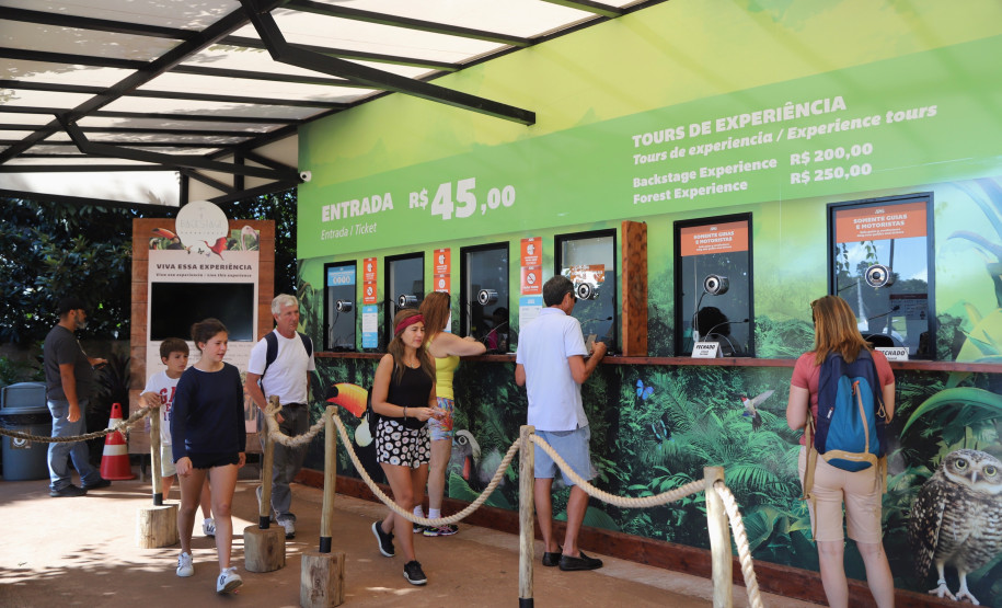 serviços e turismo do Paraná 008