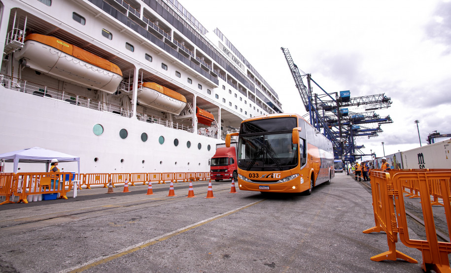 Temporada de cruzeiros da MSC 005