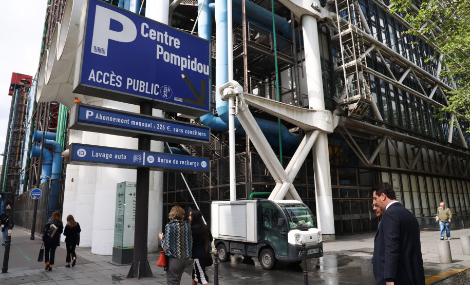 Pompidou em Foz do Iguaçu 006