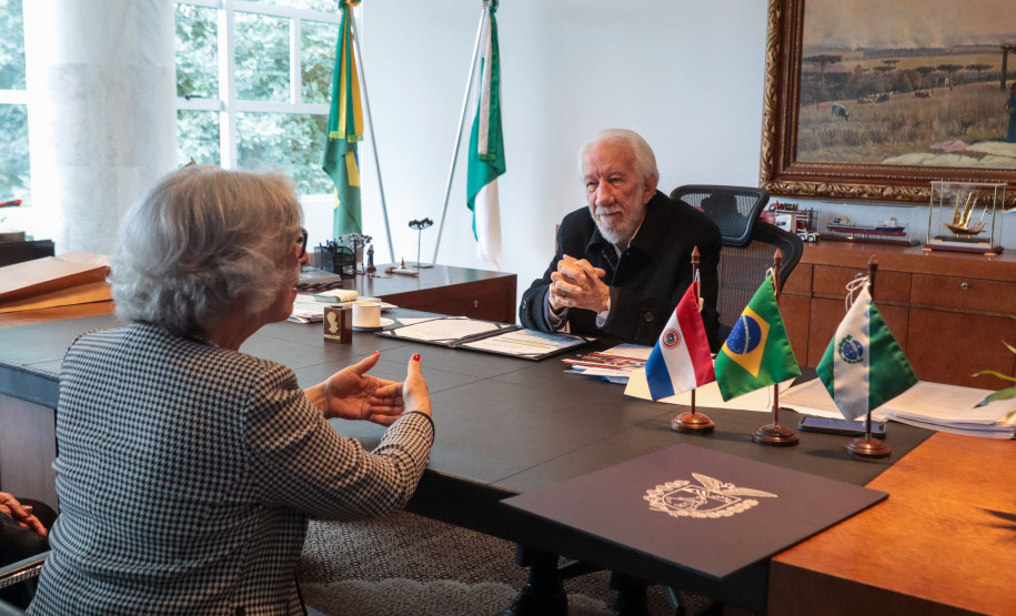 Embaixadora do Paraguai 007