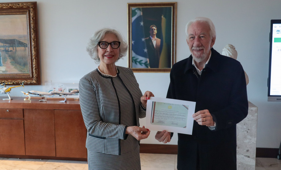 Embaixadora do Paraguai 002