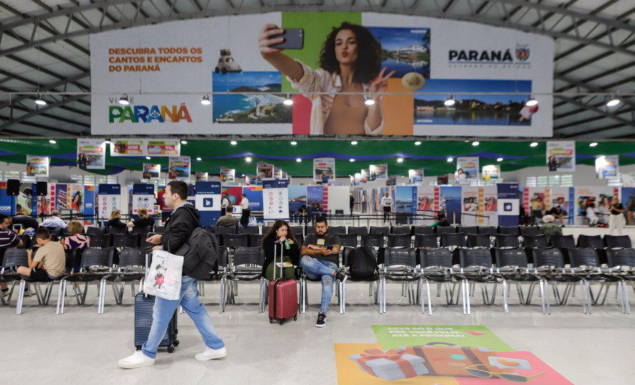 Paraná teve o 2° maior crescimento de turistas estrangeiros no 1° semestre 001