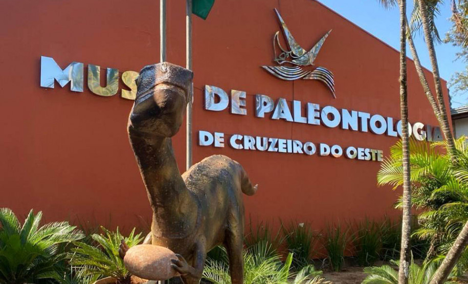 Vale dos Dinossauros 003