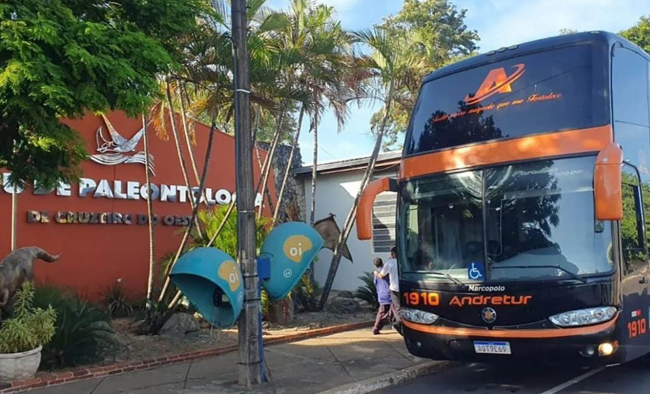 Vale dos Dinossauros 009