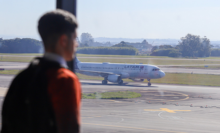 Aeroporto Afonso Pena 001