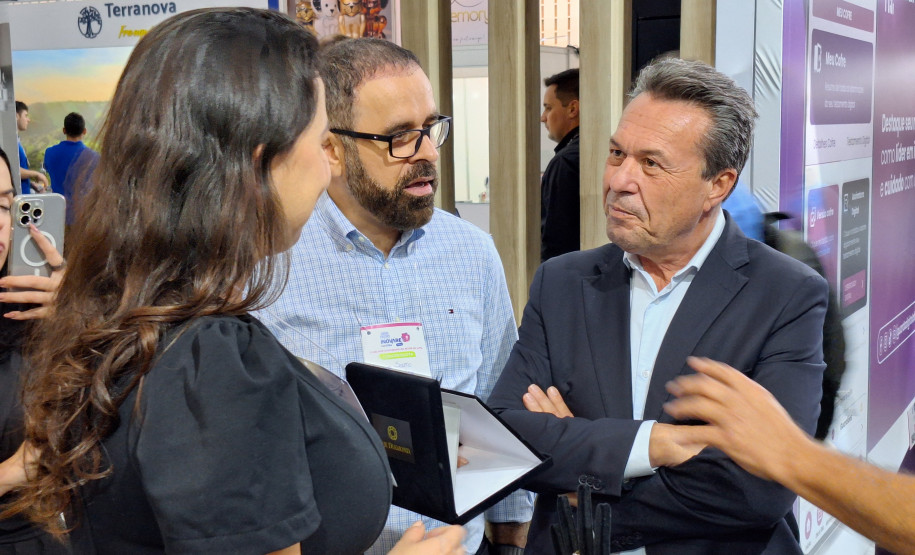 Estado participa de congresso 008