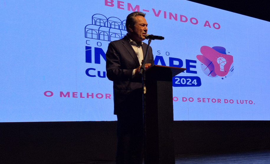 Estado participa de congresso 0010