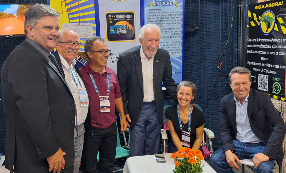 8 expo motor home 0015