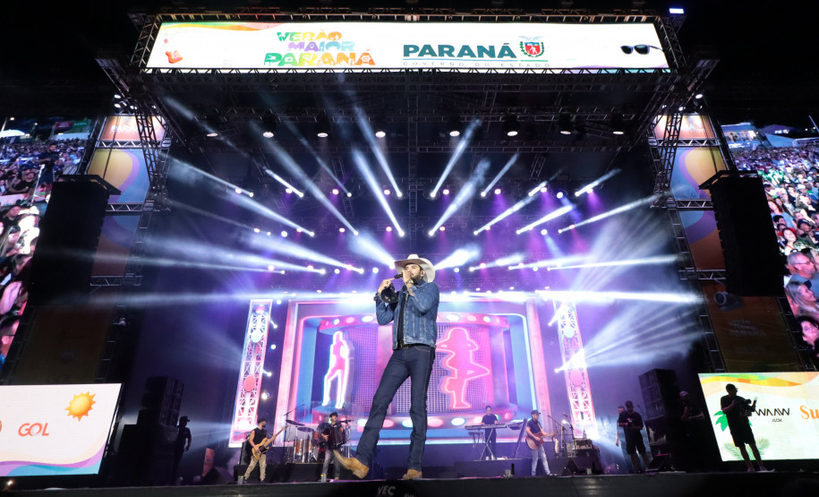 Shows atrai 300 mil pessoas no Litoral 001