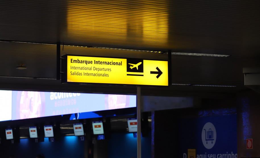 Aeroporto Afonso Pena 001