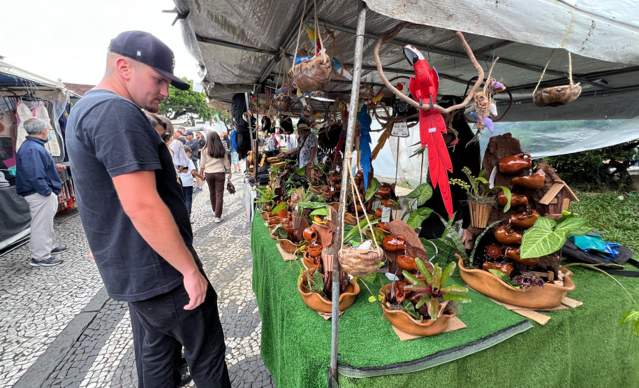 Largo da Ordem e Mercadão de Maringá 002