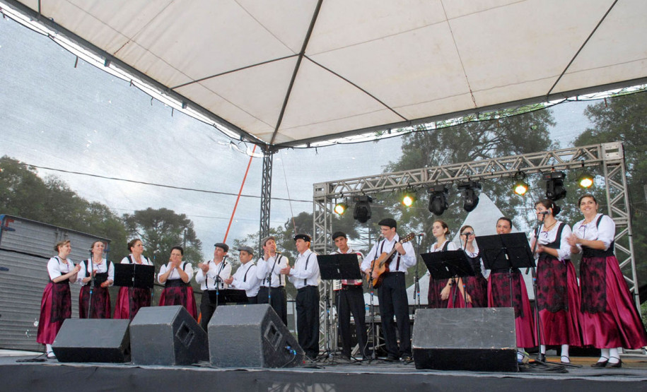 Calendário turístico de fevereiro. 006