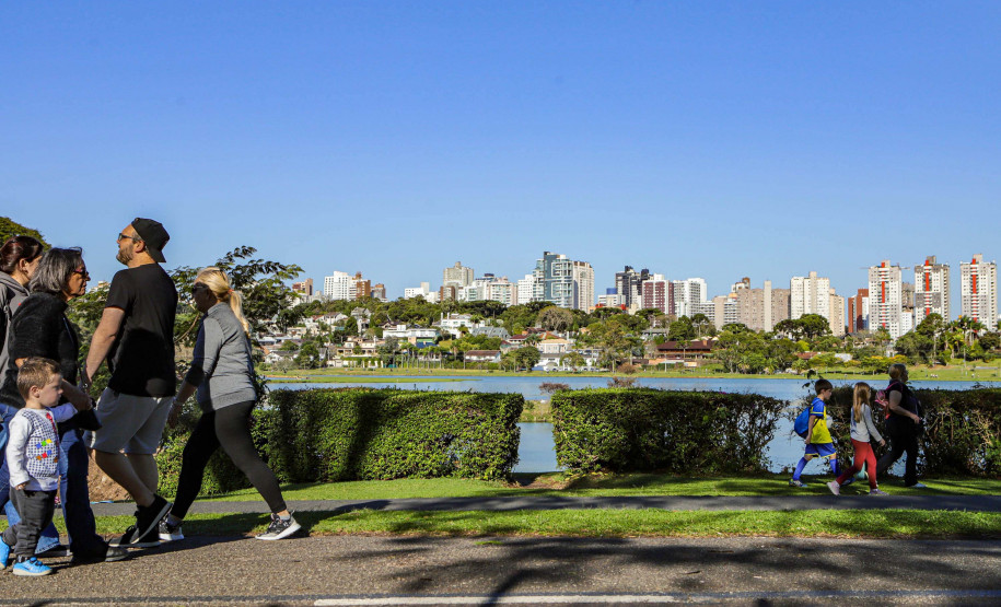 Turistas estrangeiros 001