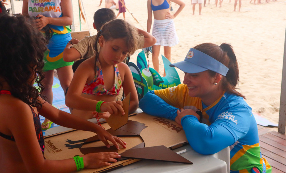 Brinquedos e jogos temáticos 0010