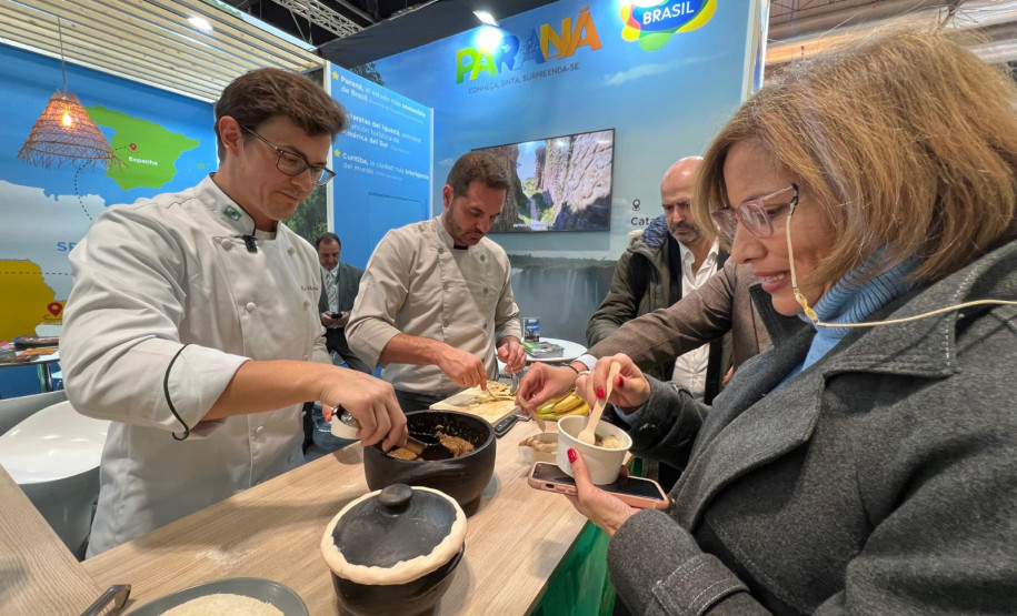 Na Espanha, Estado 008