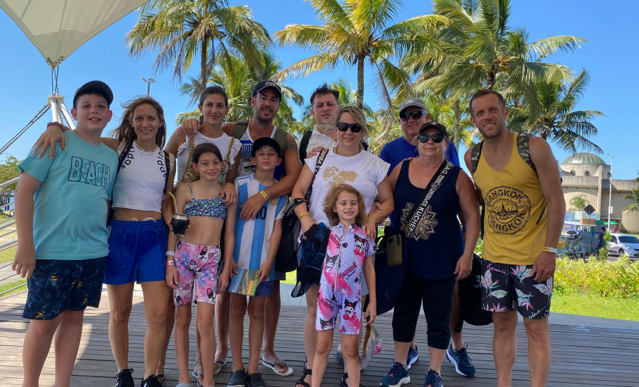 Parada de navio de cruzeiro em Paranaguá 001