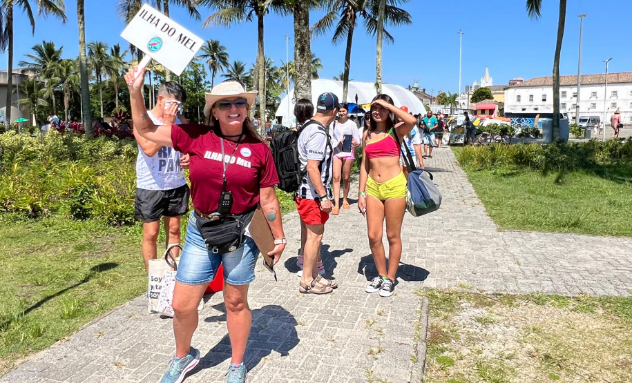 Parada de navio de cruzeiro em Paranaguá 009