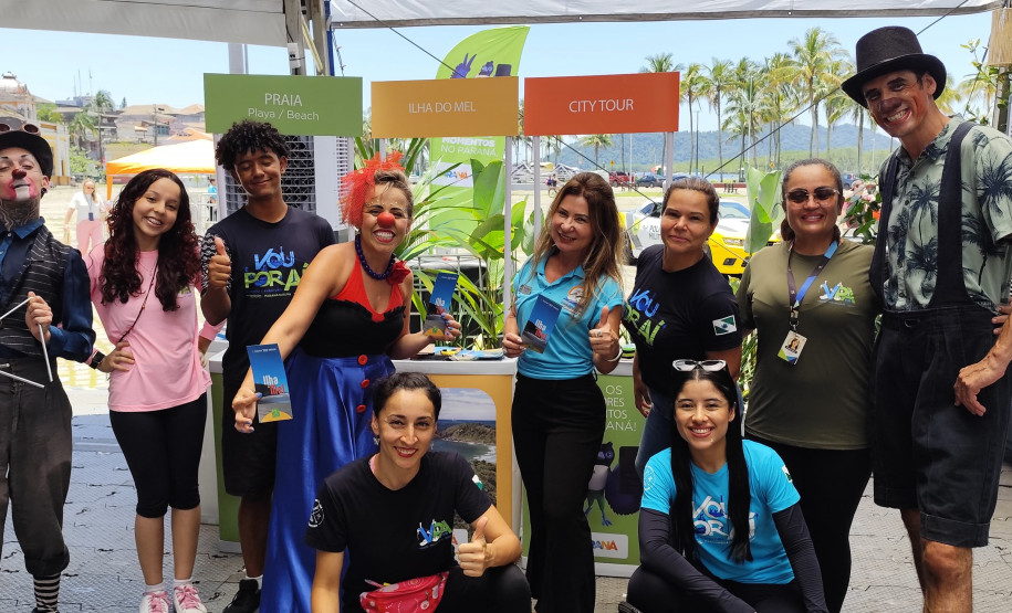 Parada de navio de cruzeiro em Paranaguá 0017