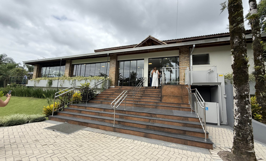 Estrada de Ferro Paranaguá desenvolvimento 003