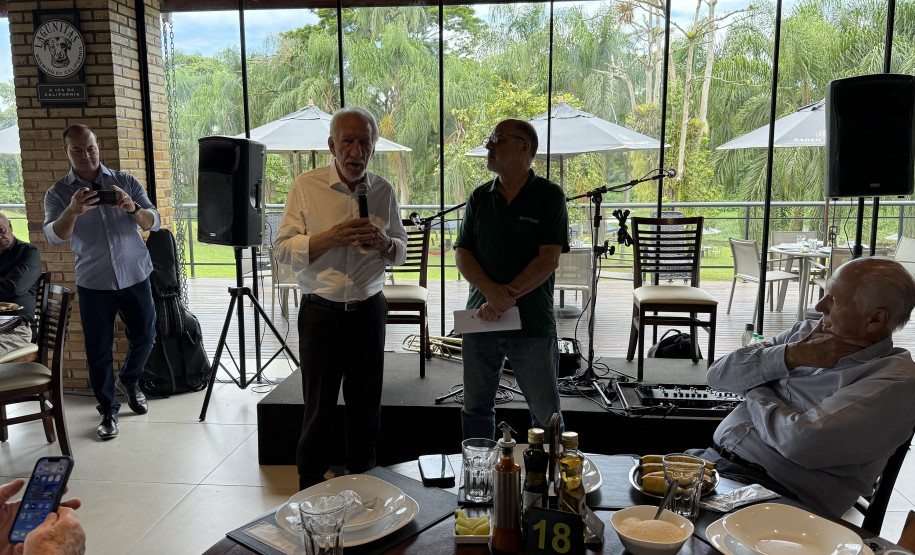 Estrada de Ferro Paranaguá desenvolvimento 005