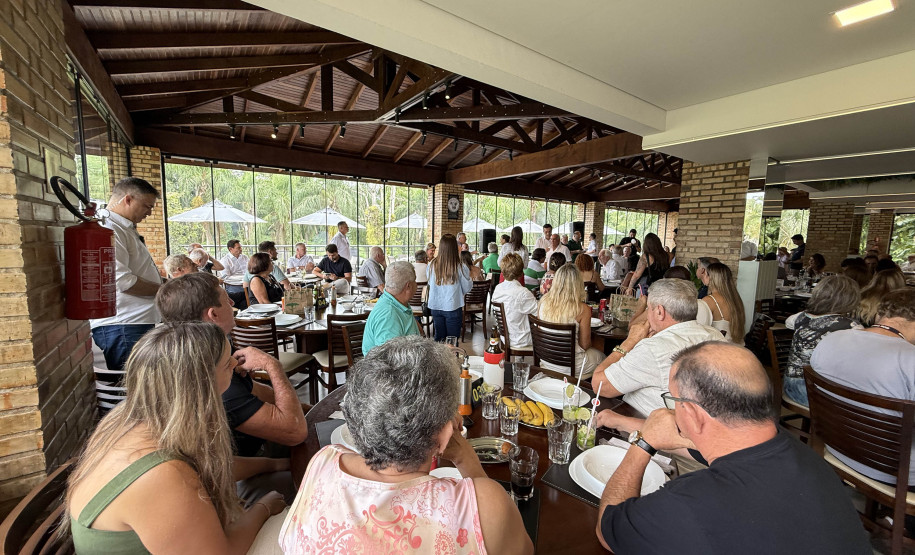 Estrada de Ferro Paranaguá desenvolvimento 009