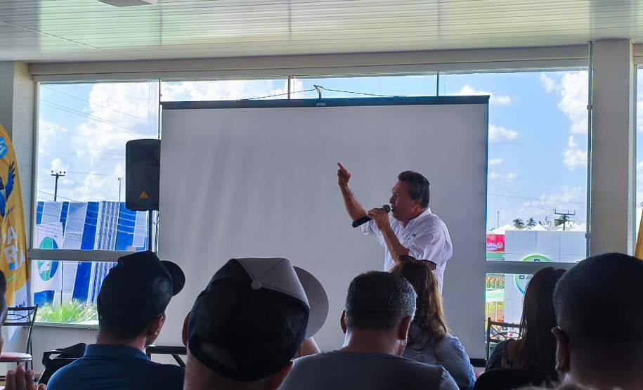 profissionais do turismo no Show Rural 005