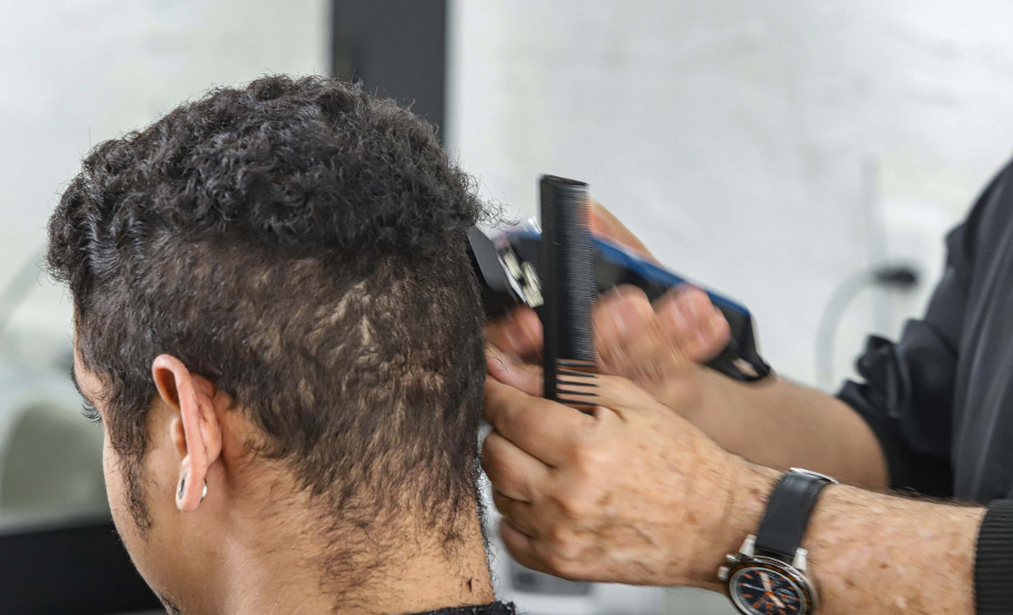 Serviços no Paraná crescem 003