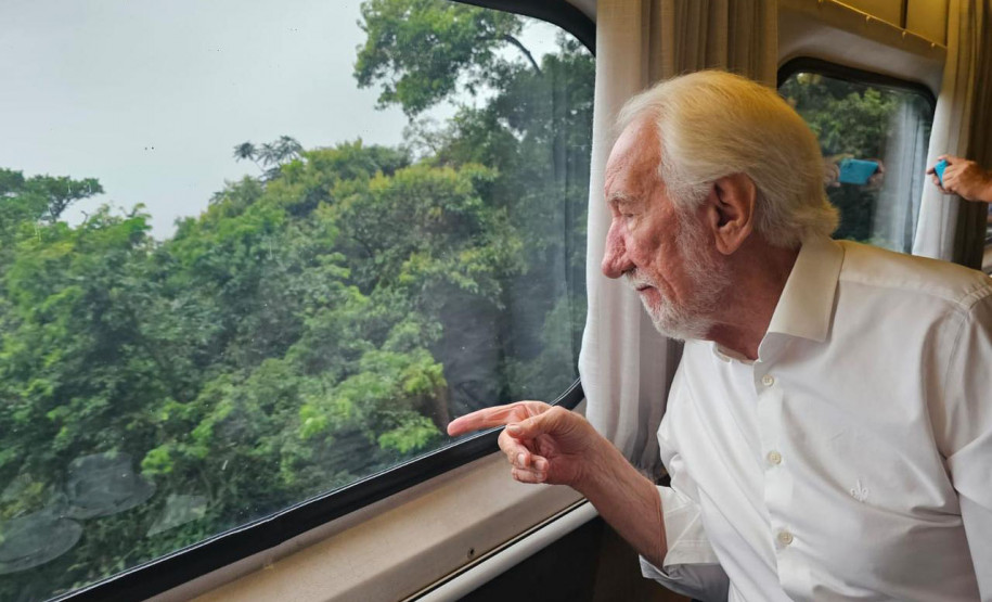 Estrada de Ferro Paranaguá desenvolvimento 0024