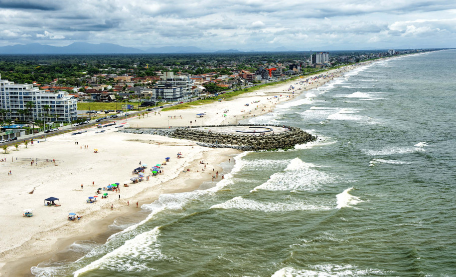 Booking elenca os cinco destinos 004