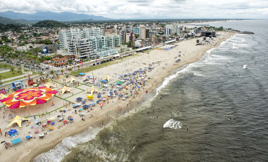 Booking elenca os cinco destinos 003